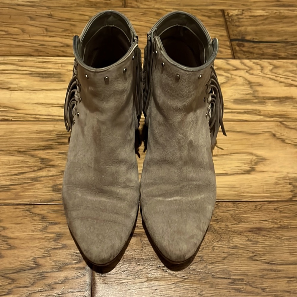 Sam Edelman size 7.5 fringe booties